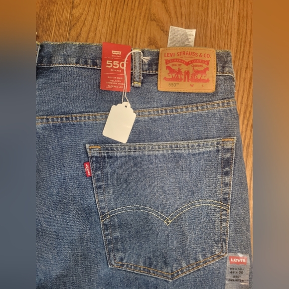NWT Levi's 550 Size 44 x 30 - Picture 4 of 5